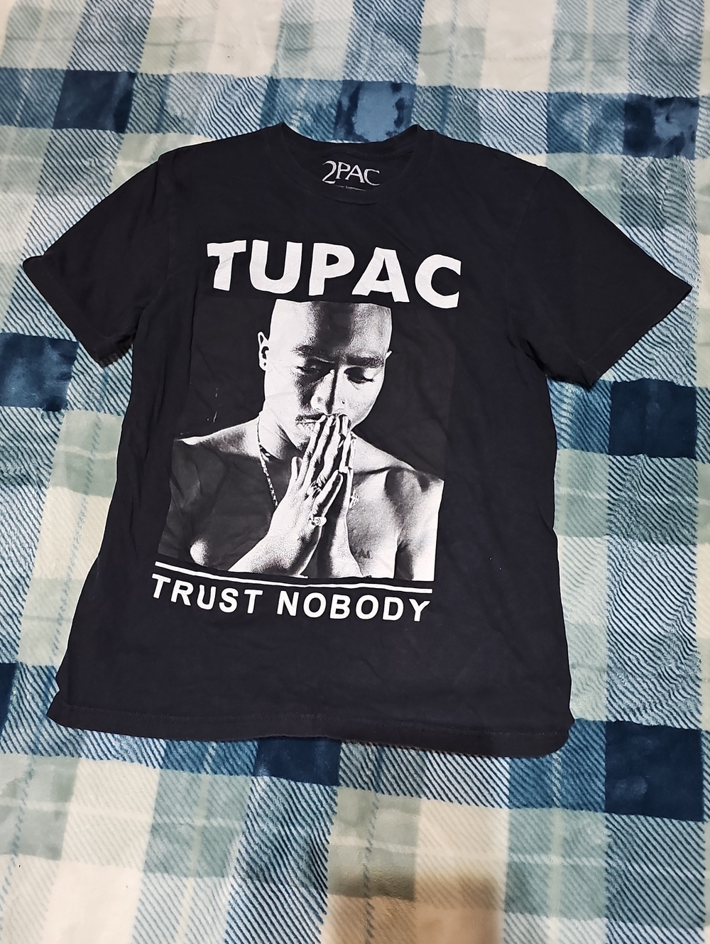Tupac Black Graphic Tee - Trust Nobody